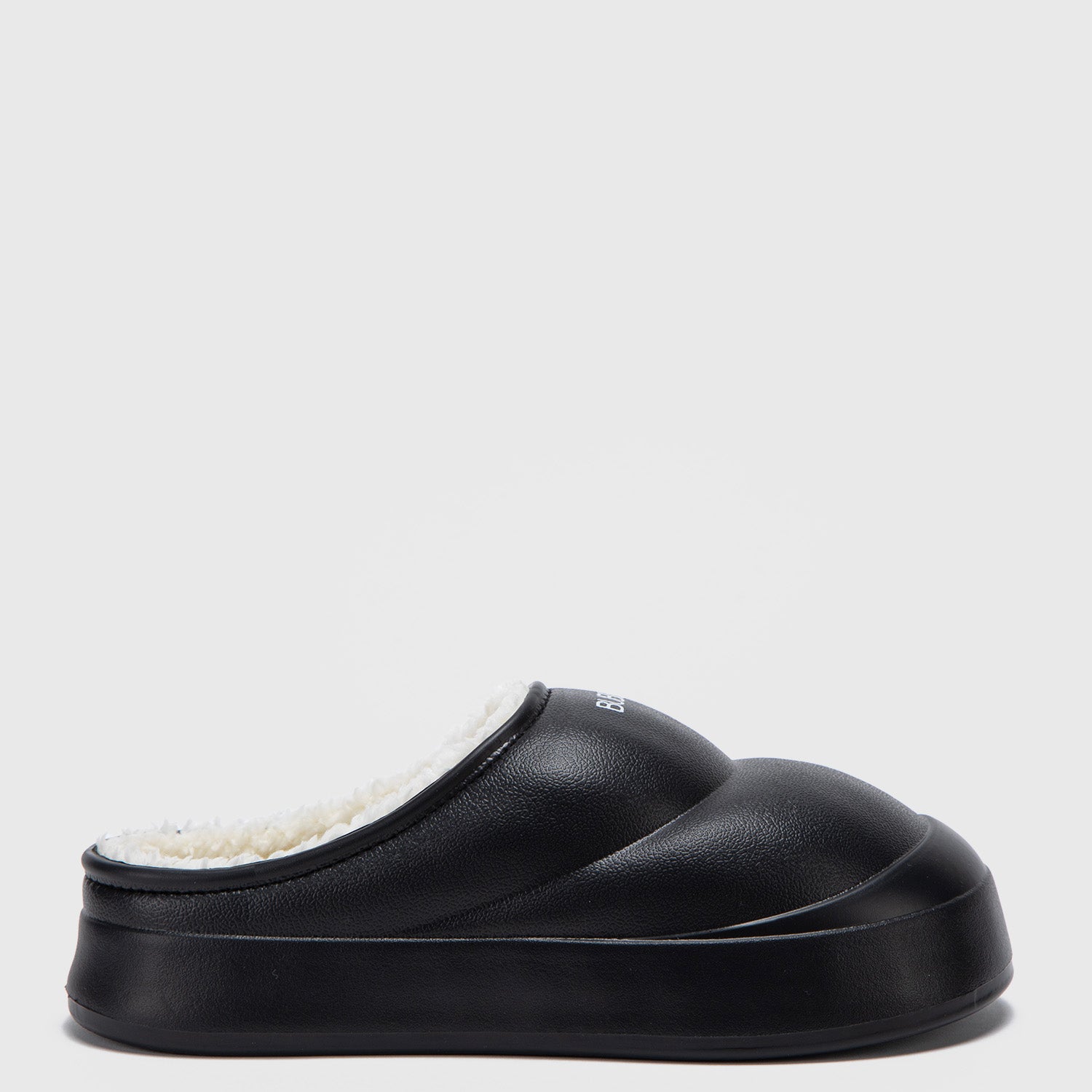 PANTUFLAS ULTRA LIGHT BLACK – Bubba Bags Perú