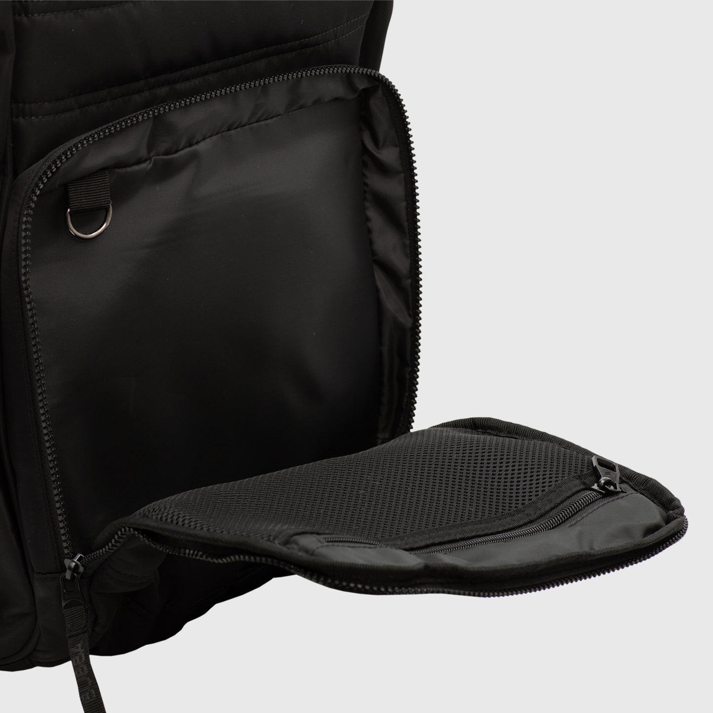 MOCHILA MOM BLACK VELVET