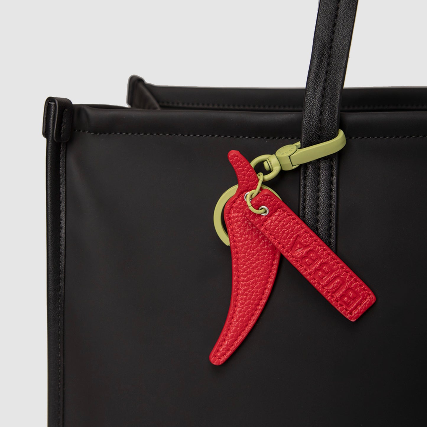 CHARM CHILLI RED